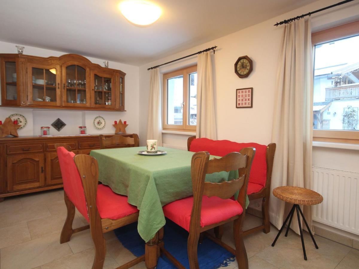Apartment Near The Hahnenkamm Cable Car Kitzbuhel Exterior photo